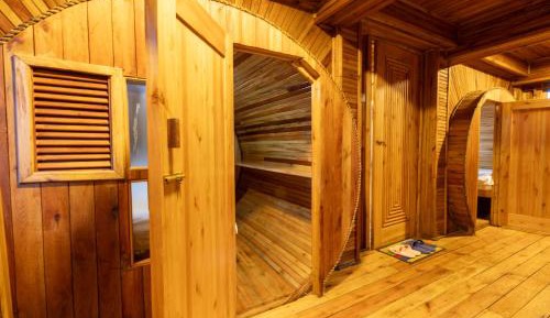 Double or Twin Room with Shared Bathroom