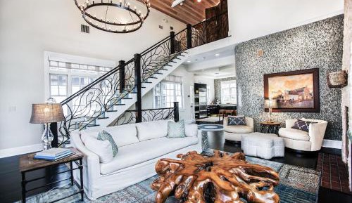 Four-Bedroom Holiday Home