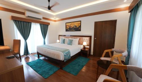 Cottage Suite with Bathtub and Garden View