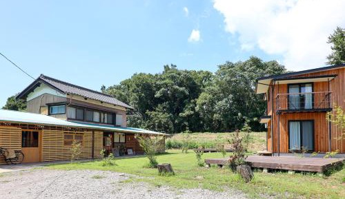 Triple Room with Shared Bathroom
