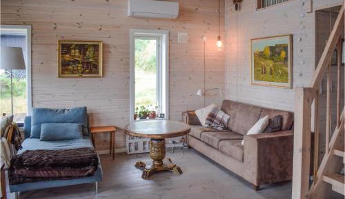 Three-Bedroom Holiday Home 