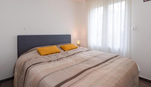 Superior One-Bedroom Apartment
