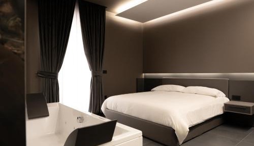 King Room with Spa Bath