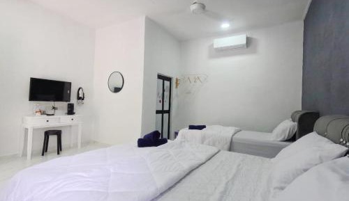 Family Room with Private Bathroom