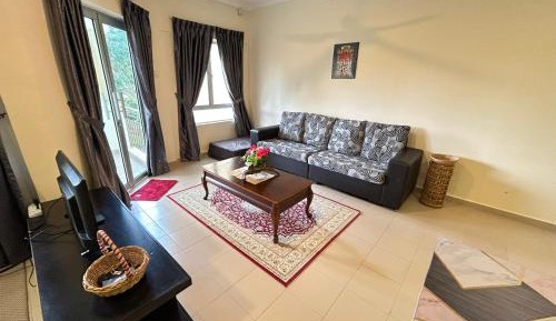 Two-Bedroom Apartment with Mountain View