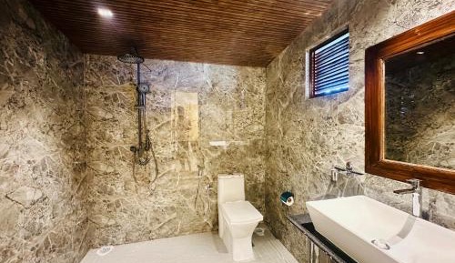 Superior Family Room