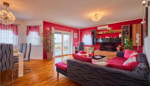 Three-Bedroom Vacation Home 