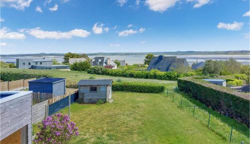 Three-Bedroom Vacation Home 