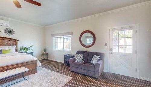 One Bedroom Apartment