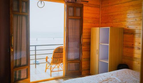 Deluxe Double Room with Balcony and Sea View