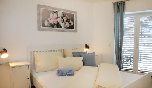 One-Bedroom Apartment with Garden