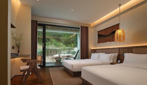 Twin Room with Balcony