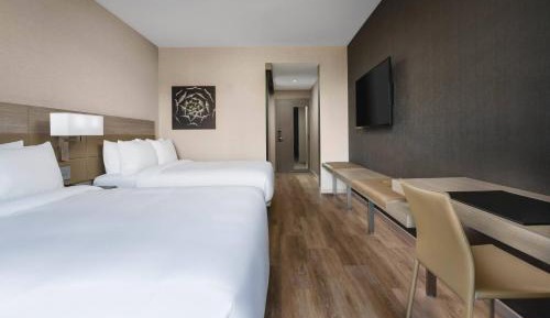 Guest room, 2 Queen beds