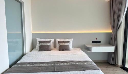 One-Bedroom Apartment - Oceanfront