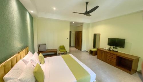 Deluxe Double Room with Balcony