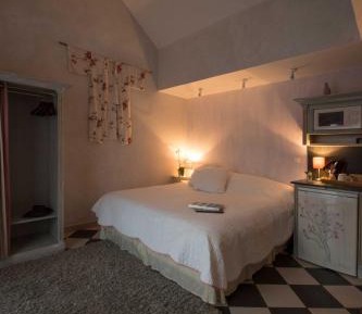 Deluxe Double Room with Shower