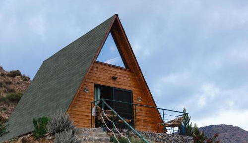 Cottage with Garden View