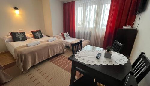 Quadruple Room with Private External Bathroom