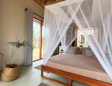 Bungalow with Sea View