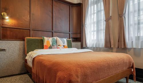 Deluxe Double Room with Shower