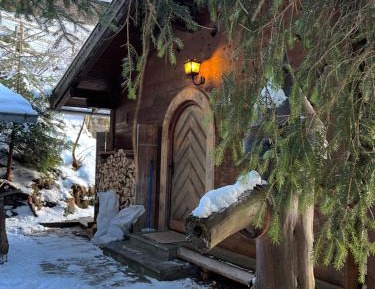 Holiday Home with Mountain View