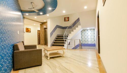 Deluxe Double Room (2 Adults + 1 Child)