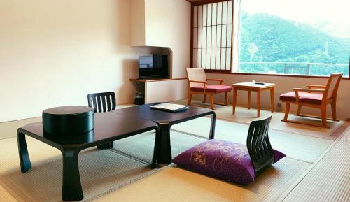 Japanese-Style Room