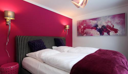 Studio - Split Level