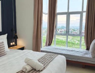 Basic Triple Room with Shared Bathroom