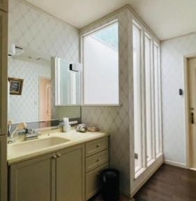 Twin Room with Shower