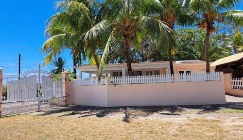 Villa with Garden View