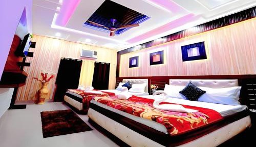 Superior Family Room