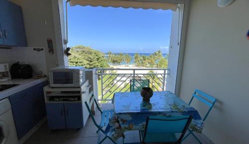 One-Bedroom Apartment with Sea View