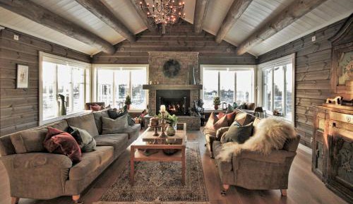 Five-Bedroom Holiday Home