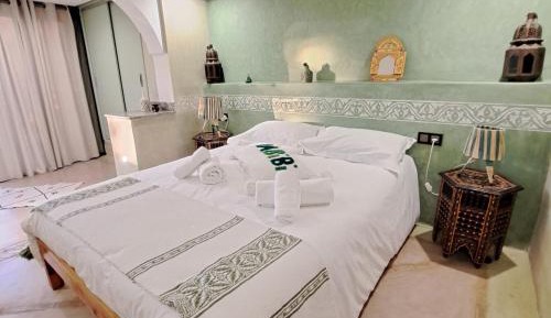 Deluxe Double Room with Shower