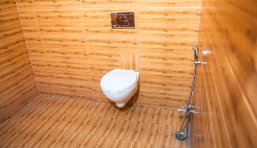 Twin Room with Private Bathroom