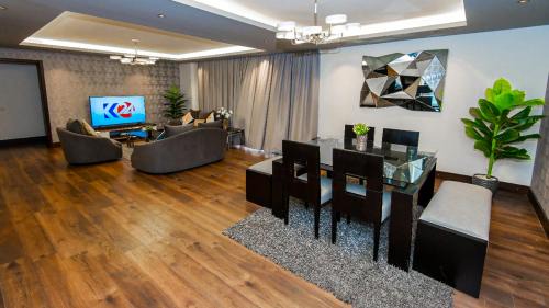 Four-Bedroom Luxury Apartment