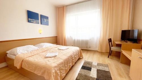 Family Room with Shower