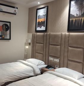 Deluxe Single Room