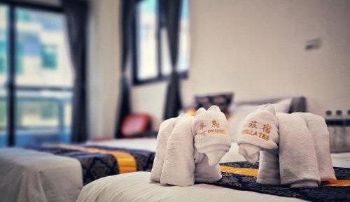 Family Room with Mountain View