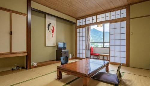 Japanese-Style Room