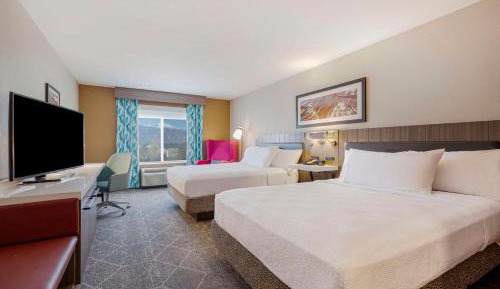 Queen Room with Two Queen Beds