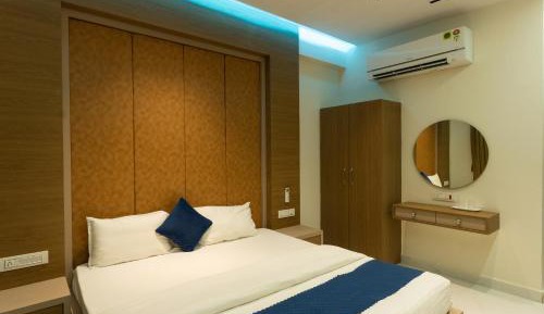 Double Room with Balcony (2 Adults + 1 Child)