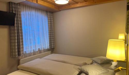 Two-Bedroom Apartment with Mountain View