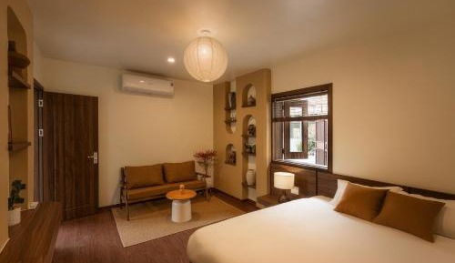 Double Room with Private Bathroom