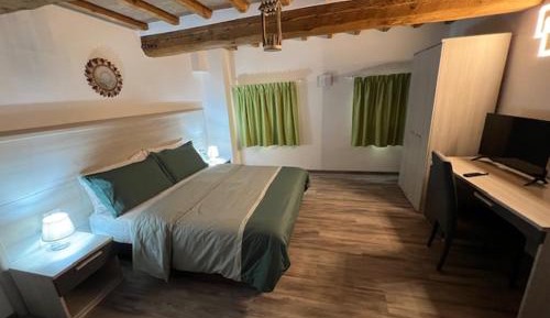 Triple Room with Private Bathroom