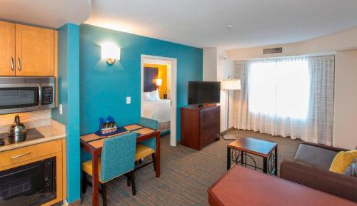 One-Bedroom King Suite