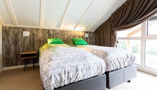 Villa - 10 Person Wellness