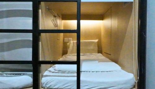Bunk Bed in Mixed Dormitory Room