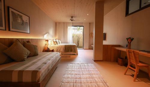 Junior Suite with Balcony